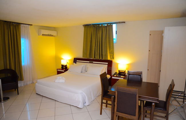 Golden Royale Hotel - Foto 16