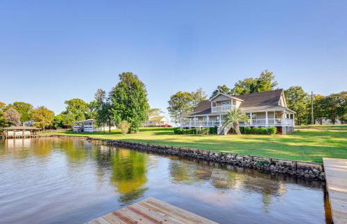 Waterfront Sparta Retreat with Dock, Deck and Grill - Foto 26