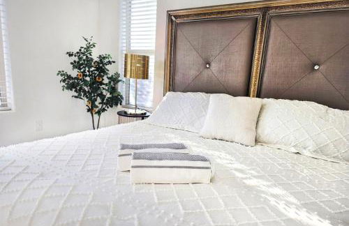 Luxe Desert Oasis, Pool, Hidden Speakeasy Room! - Foto 7