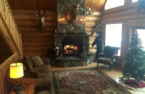 Secluded Log Cabin Nestled in the Woods in Athol, New York - Foto 7