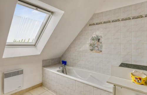 Charmante Maison en Campagne près de Nevez avec Jardin Clôturé - Foto 22