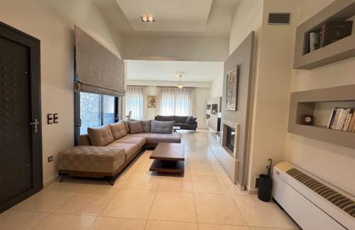 Villa Apocalypsis - Photo 3