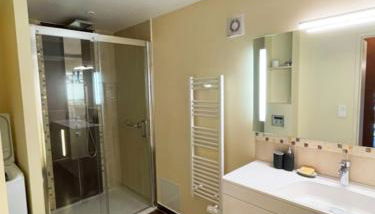 Merveilleux Duplex Royat Vue - Foto 3, Shower