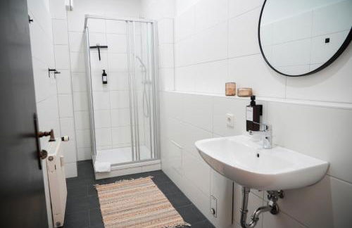 Charmante Altbauwohnung, 2 kostenfreie Parkplätze - Foto 8