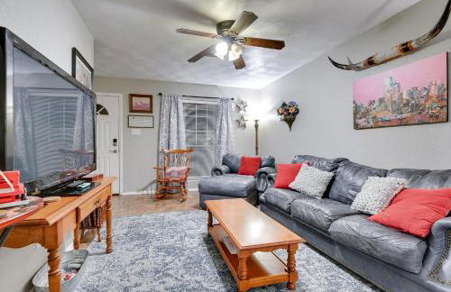 Walk to ATandT - Dallas Stadium! Family Gem with Patio - Photo 6