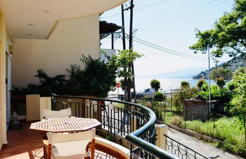 Trizonia View Beach House - Glyfada Village by MPS - Photo 5