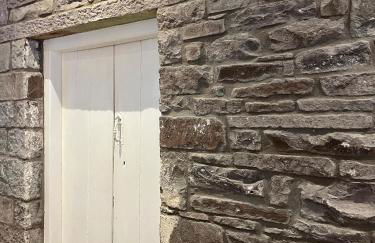 8 Crickhowell Cottages, Standard St, Central Crickhowell - Photo 32
