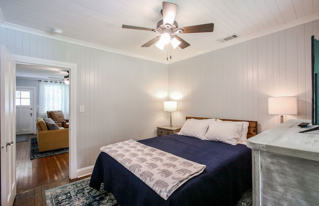 Historic Home for 7 with Apartment - Foto 11