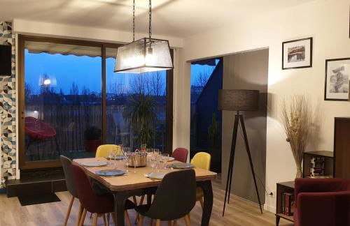 chez KARINE T4 Terrasse 5ème étage CENTRE VILLE Wifi Parking - Foto 11