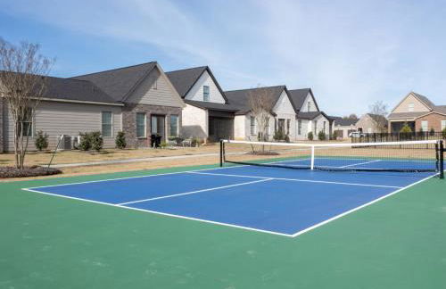 Landing Stylish 2BD Gym Clubhouse - Photo 22