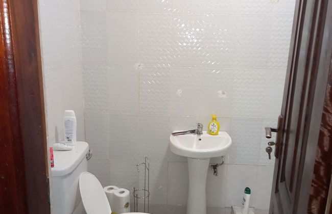 Remarkable 2-bed Apartment in Afienya, Ghana - Photo 9