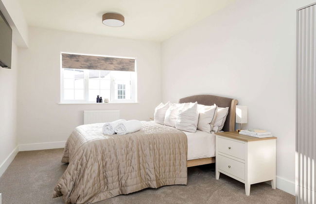 Beautiful 4-bed Close to South Downs Goodwood - Foto 29