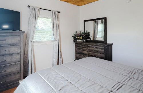 Cozy Home Sleeps 6 Hot Tub Fire Pit Free Ticket - Foto 16