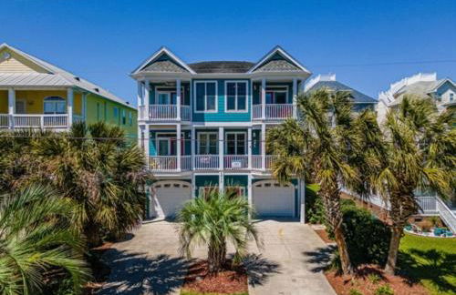After Dune Delight - Relax and unwind in this fun and spacious 3 story home, Light, Bright, and close to everything! townhouse - Photo 1