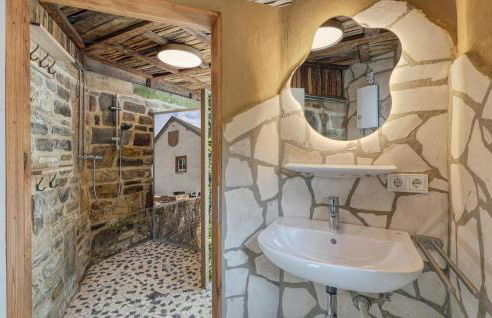 Cozy Home In Irrhausen With Sauna - Foto 32