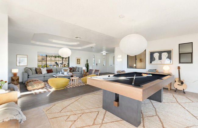 Mojave Moon by Avantstay Modern & Bright JT Home in Great Location w/ Pool & Hot Tub - Foto 35