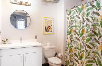 Dollys Downtown Loft Knoxville - Photo 41