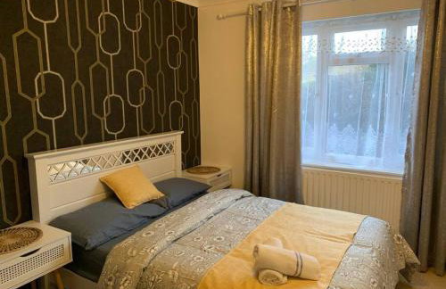 Luxury Two Bed Deluxe Maisonette - Photo 2