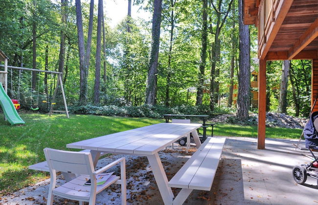 Spacious Chalet Located at Bomal with Hot Tub & Garden Parlour - Foto 18