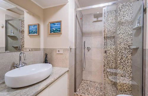 Stylish and Perfect Place for Families and Friends - Foto 16