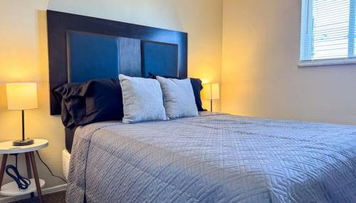 Sleeps 8 2 Full Apartments with 3 Beds and Parking - Foto 1