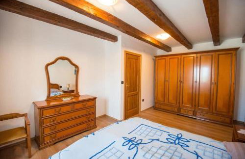 House Polic - Foto 17