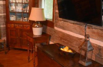 Restored1850s log cabin, with gazebo and gardens! 1 mile to downtown Weaverville - Foto 44