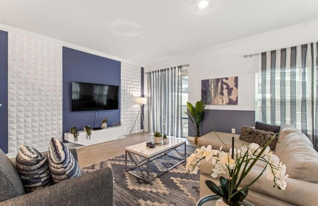 Gorgeous 4 Bd w Pool at Storey Lake Resort 4277 - Photo 13