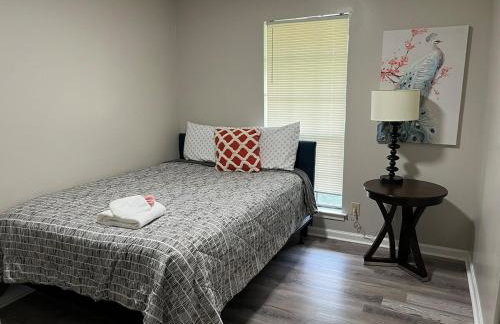 Sweet Home Alabama 4BR 2BA oasis with pool WI-FI - Foto 37