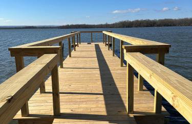 Modern Couples Retreat , Lakefront, Private Dock - Foto 11