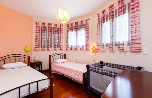 Newly Renovated Villa 4 Seasons with BBQ, private pool, ping pong and football table - Foto 57