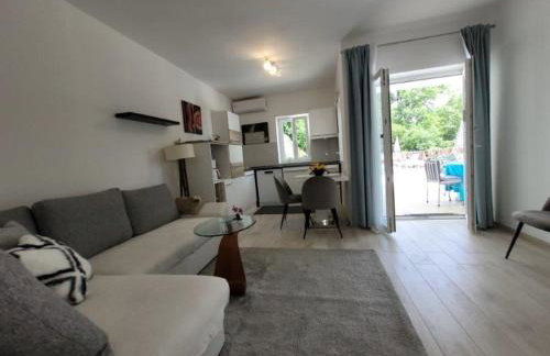 Apartment für 4 Personen mit Jacuzzi und Pool - Foto 7