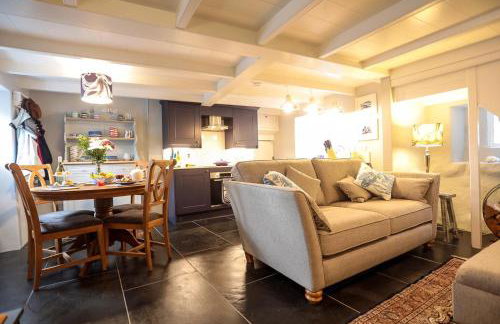 Cobble Cottage - Photo 3