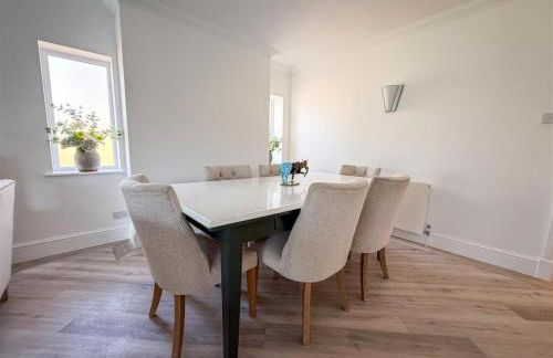 Oceanfront 4BR Beach Retreat - Foto 18