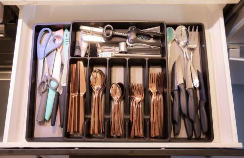 Sophisticated Minimalist Modern Home w/pool and spa - Foto 48