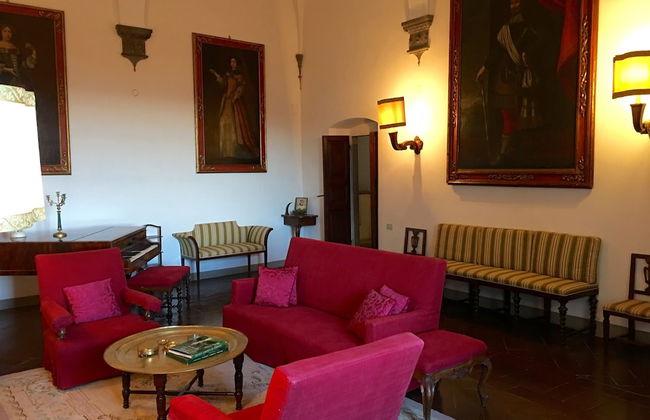 Castello Lorenzo Heart of Tuscany Renaissance Villa With Pool - Photo 8