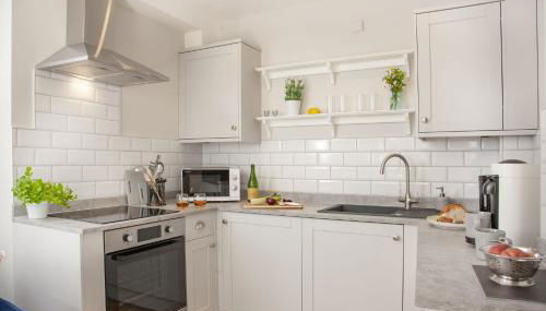 Cobblers Cottage - Photo 3, stove, dishwasher, pet friendly