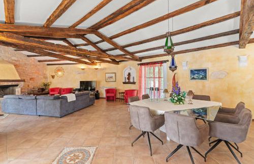 Villa Karim with private pool and BBQ - Foto 11