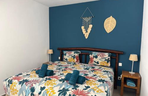 MOGAN PEARL - SEA VIEW - DOUBLE TERRACE - HEATED POOL -BEACH - 1gb WIFI - Calm and green Complex - AIR CONDITIONING - Foto 4