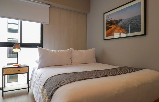 w Lively 2BR With Balcony in Miraflores - Photo 15