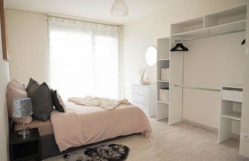 L’Élégant - T2 - 10 min aéroport - Parking privé - Foto 8