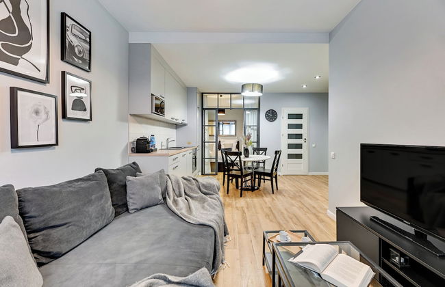 Waterlane Riverside - SPA, Pool, Gym & Parking by Downtown Apartments - Foto 17