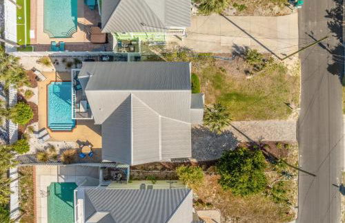 Seafoam – Beautiful 3BR Home with Heated Private Pool - 4 Min Walk to Beach! - Foto 23