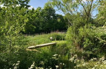 The Shepherd's Hut with cozy logburner - Foto 26