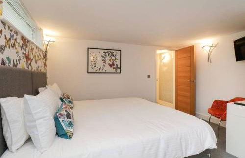 BRANTLEA Detached 4 Bed Home, Hot Tub, Lake View, Parking, Pet Friendly - Foto 29