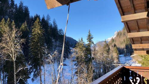 Chalet Rivière du Bon Nant Location de 6 à 14 personnes en Haute Savoie - Foto 4