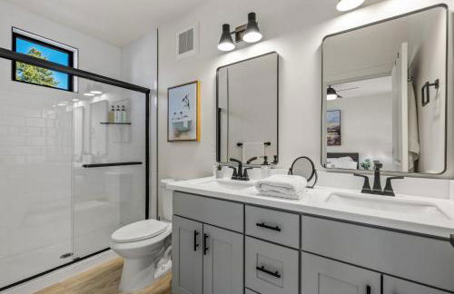 Quiet family getaway - 2 kings, pet friendly - Photo 12