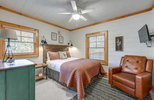 Deck, Fire Pit and Game Room! Wooded Cashiers Escape - Foto 18