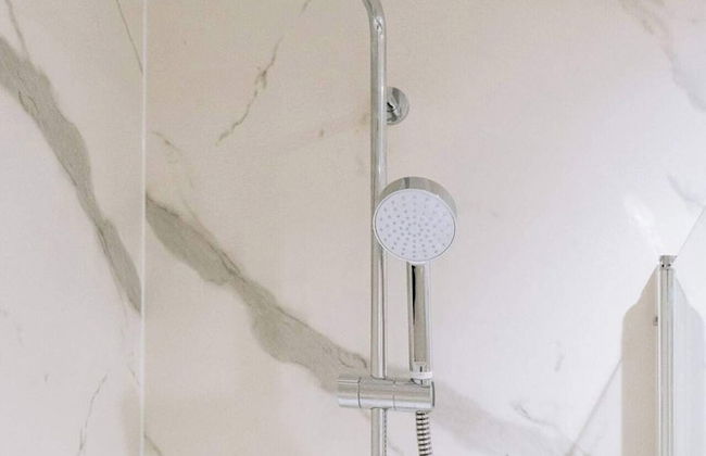 Snug & Serene 2BD Flat - Roseburn - Photo 20