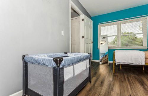 King, Gazebo & Private HotTub~ WestWichita - Photo 9